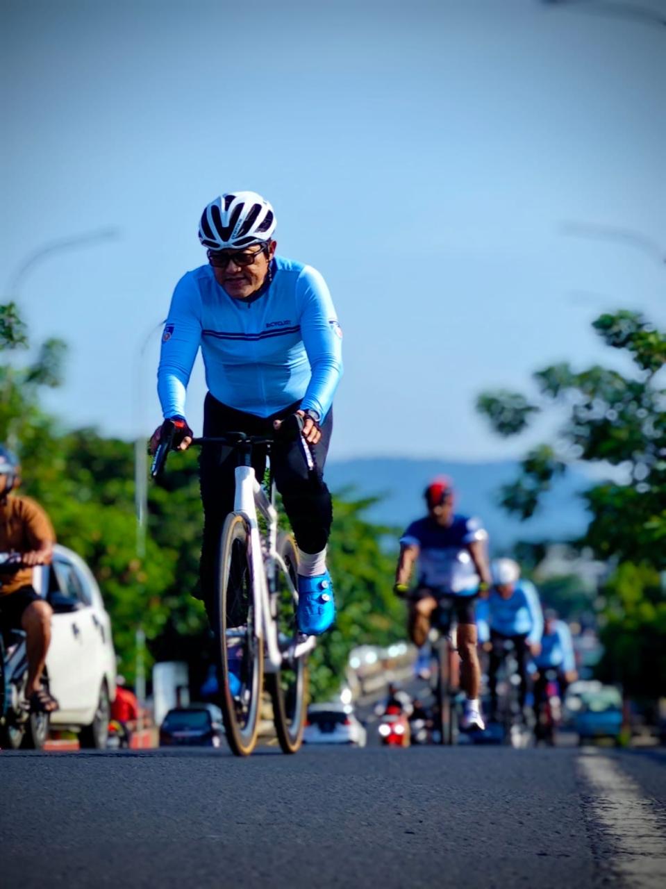 ANDRY PRASMUKO, Kepala BI Perwakilan SULUT Memilih Rabu Sebagai Hari Rutin Gowes